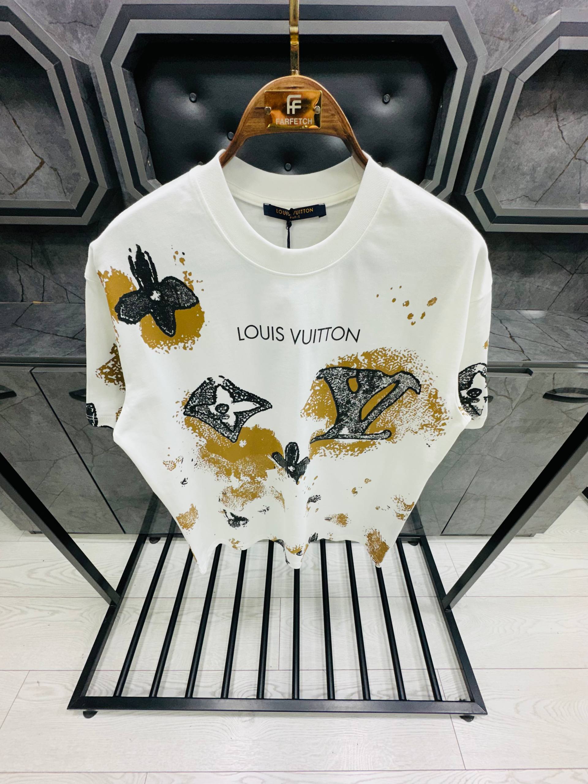 Louis Vuitton - LV056