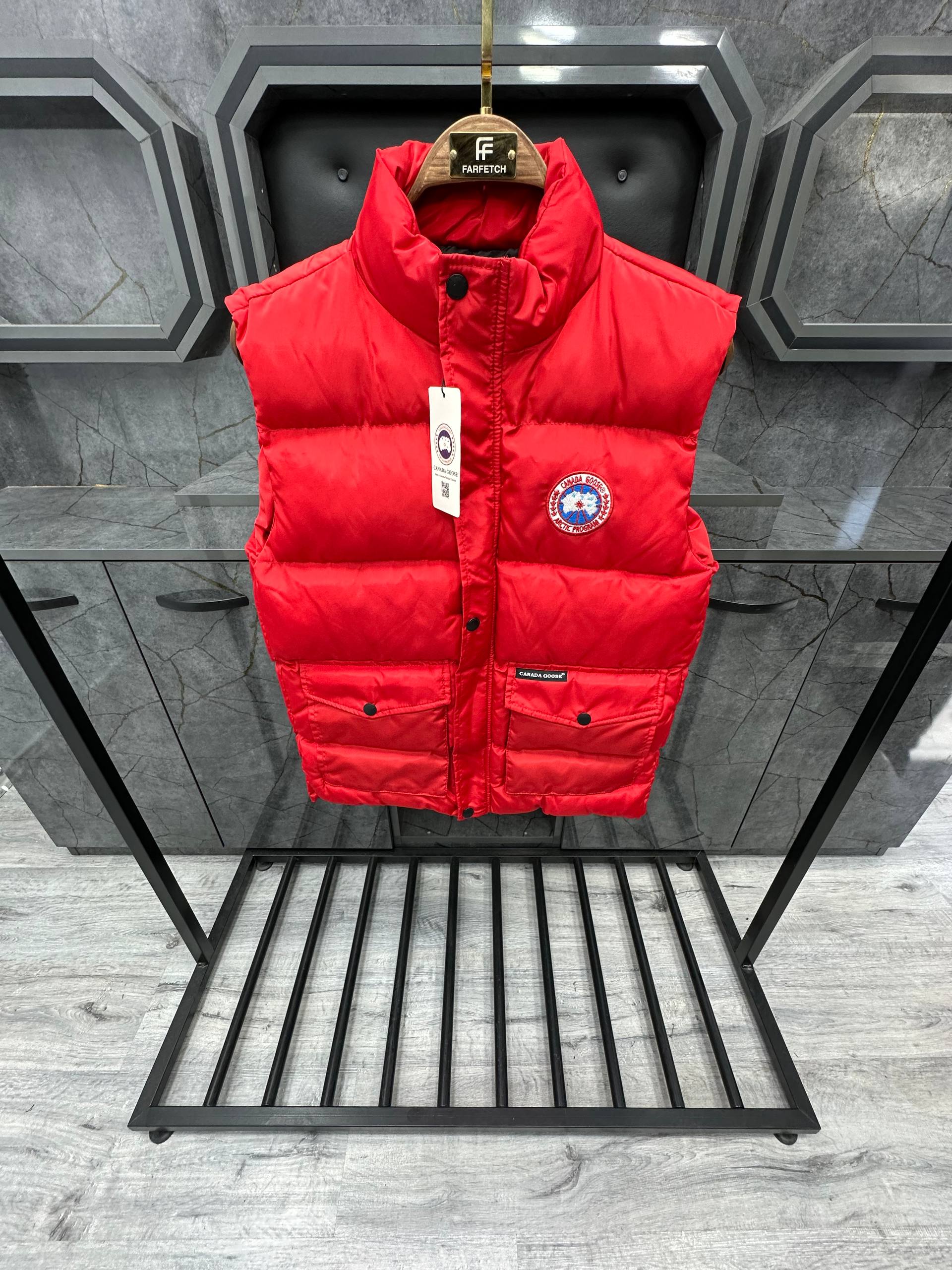 Canada Goose Αμάνικο - CG002